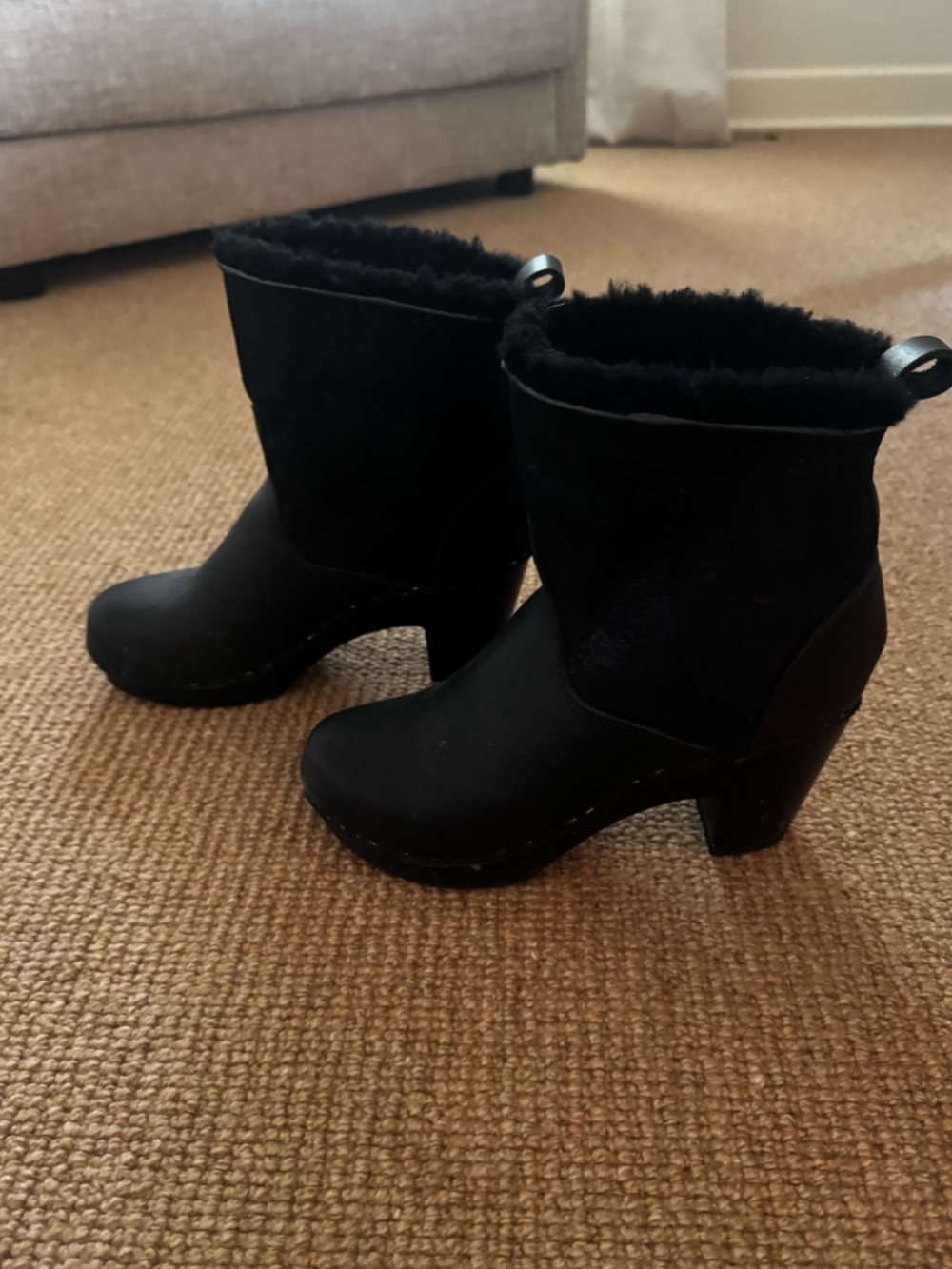 No 6 Pull on Clog Shearling Heel